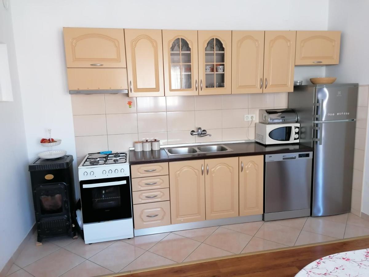 Apartments Nana Biograd Na Moru Eksteriør billede